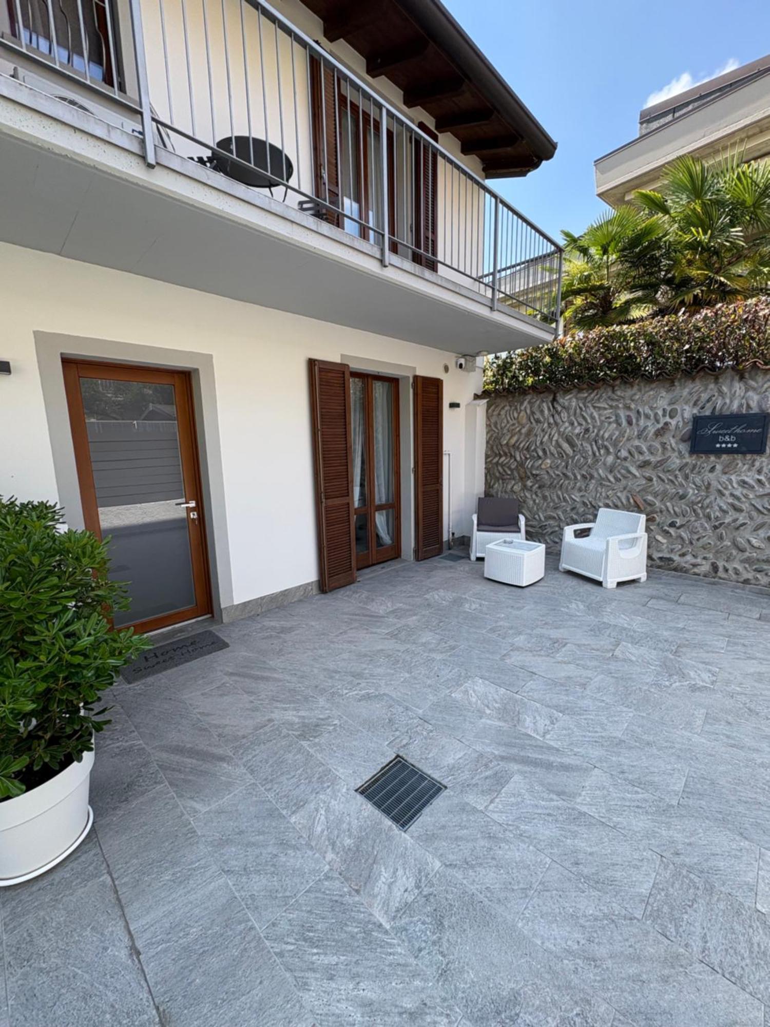 Sweet Home... Parking Inside Azzano San Paolo Buitenkant foto